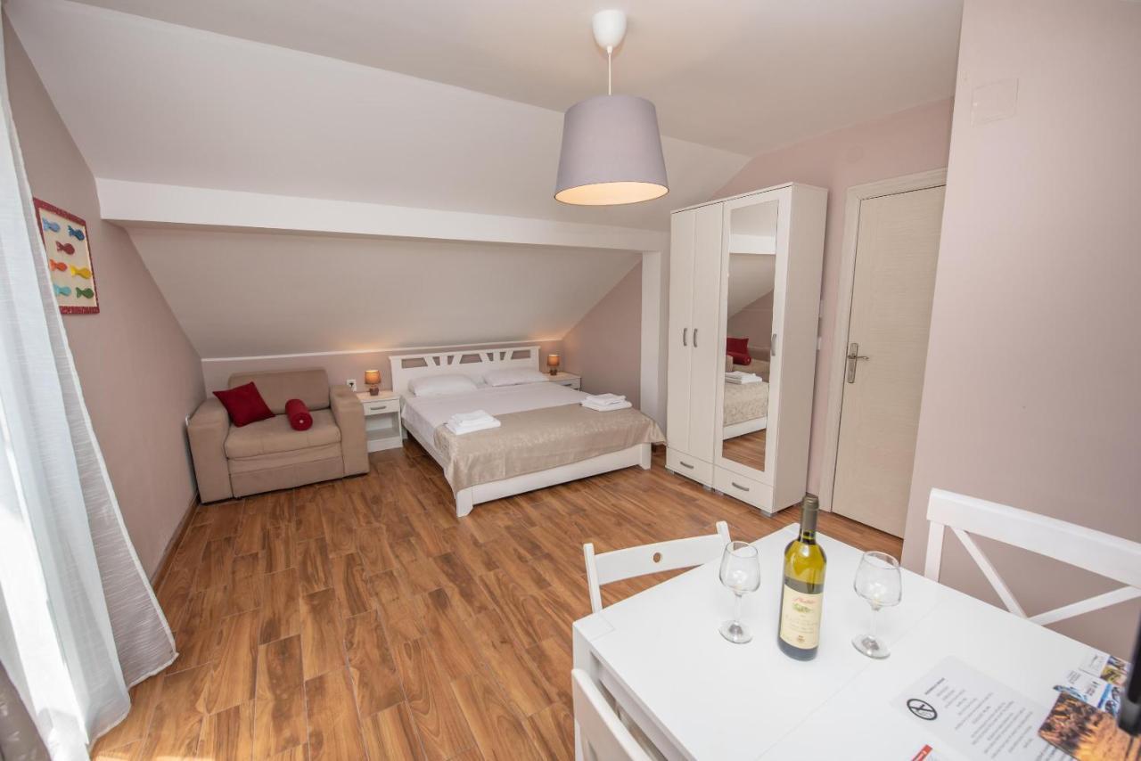 Ioannis Apartments Tivat Exterior photo